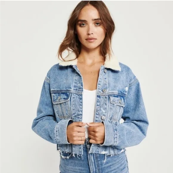Abercrombie Cropped Trucker Jacket Sherpa Collar Medium Wash Size Medium