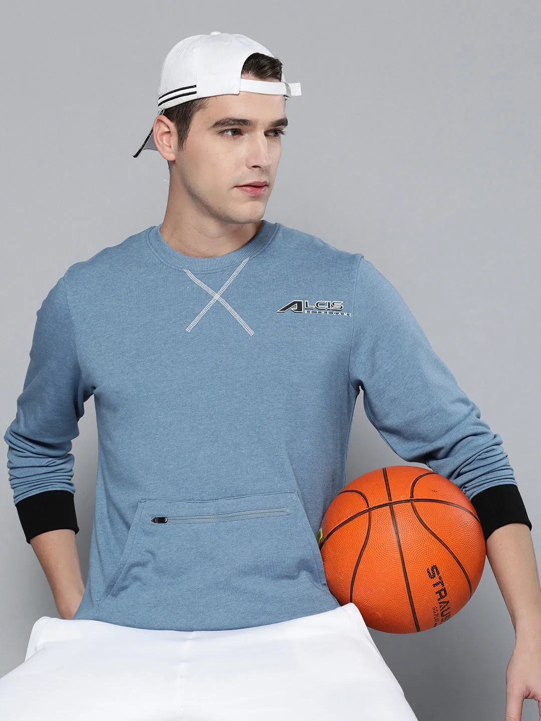 Alcis Men Blue Solid Sweatshirt