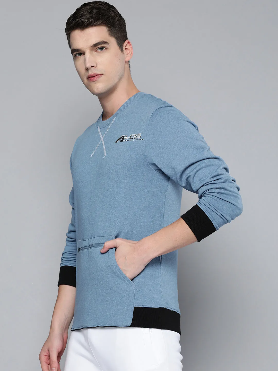 Alcis Men Blue Solid Sweatshirt