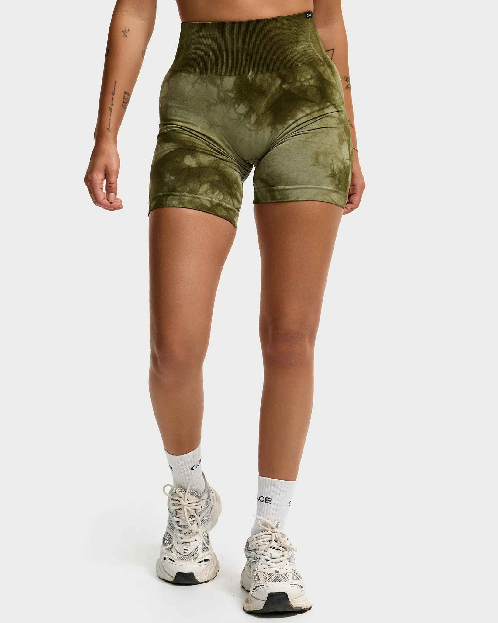 Alive Batik Shorts (Outlet)