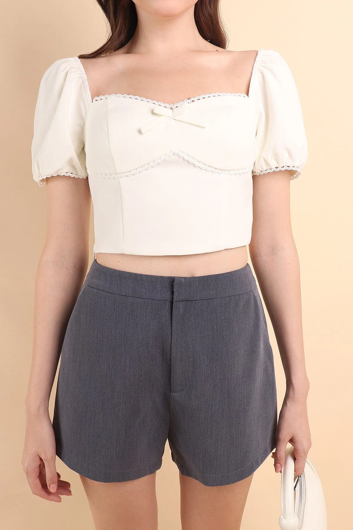ARU TAILORED SHORTS IN DENIM