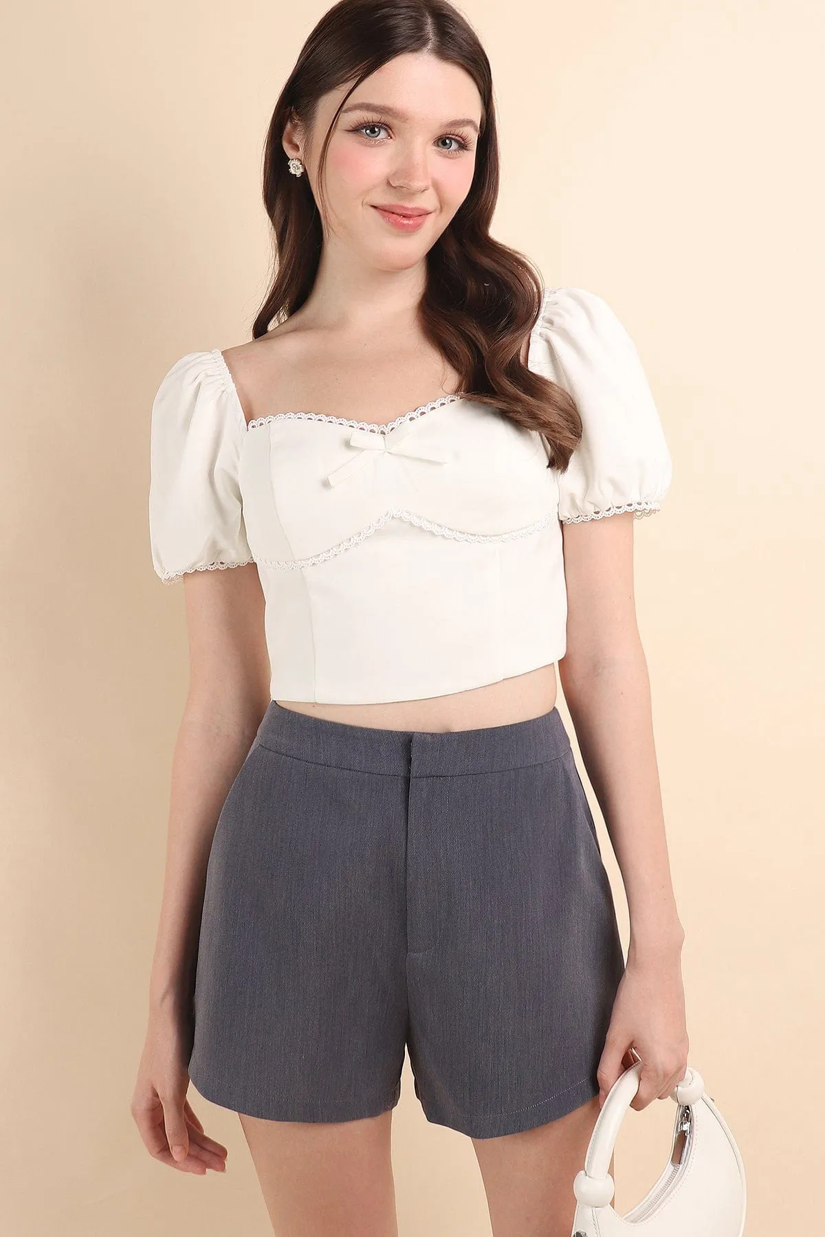 ARU TAILORED SHORTS IN DENIM