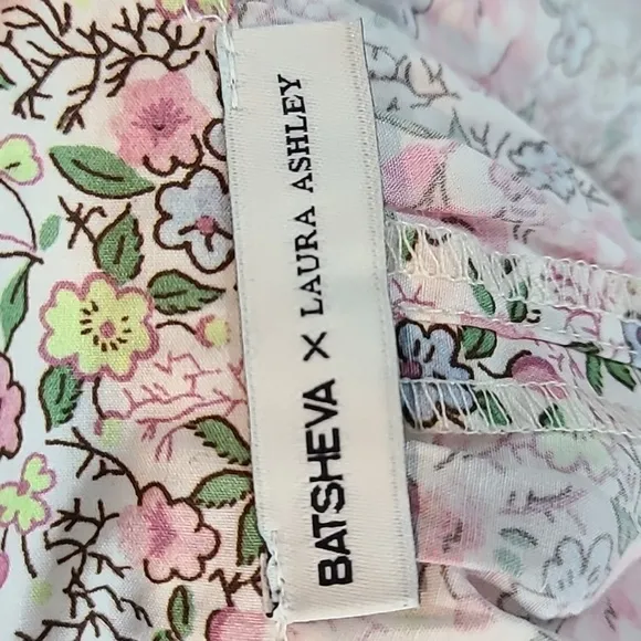 Batsheva x Laura Ashley Westport Short In Rowena Dainty Floral Boho Riche Size 4