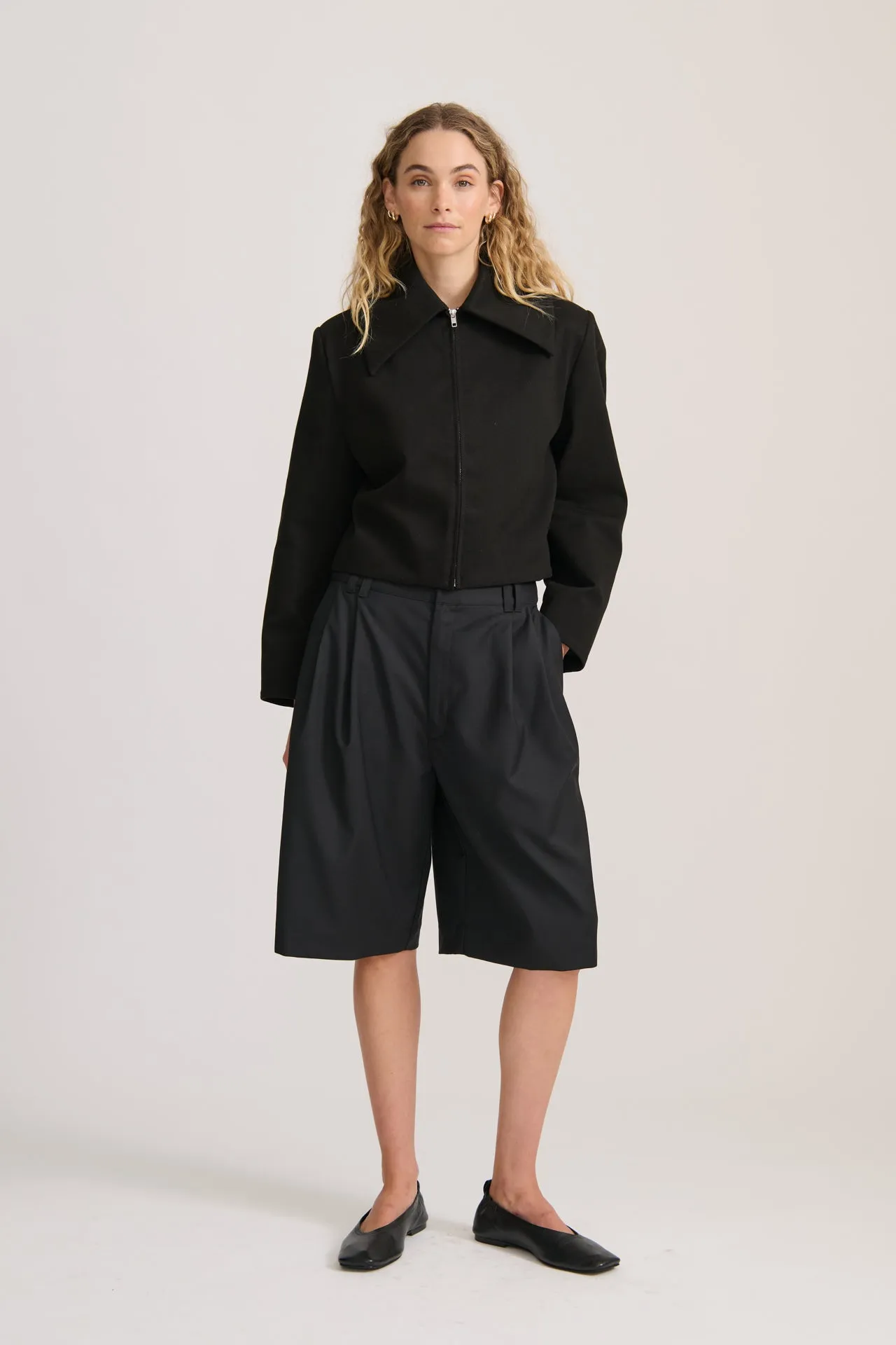 BERMUDA SHORT BLACK