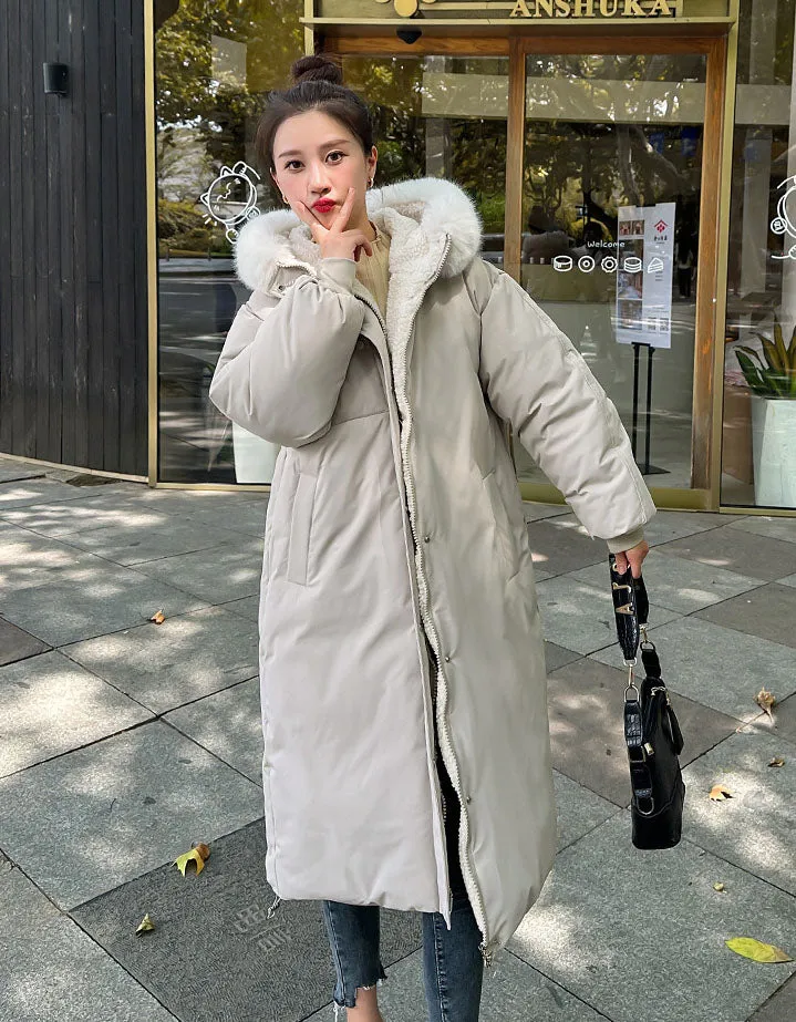 Calf-Length Insulated Parka for Women with Relaxed Fit and Windproof Features