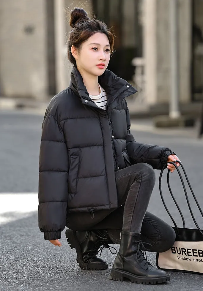 Cropped Windproof Puffer Jacket with a Stain-resistant Finish