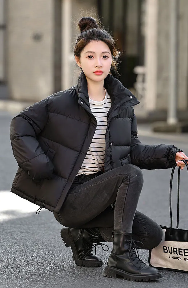 Cropped Windproof Puffer Jacket with a Stain-resistant Finish