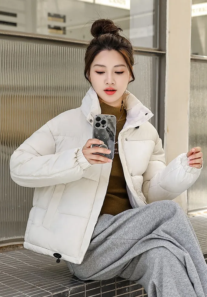 Cropped Windproof Puffer Jacket with a Stain-resistant Finish