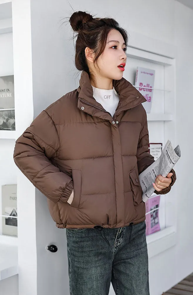 Cropped Windproof Puffer Jacket with a Stain-resistant Finish