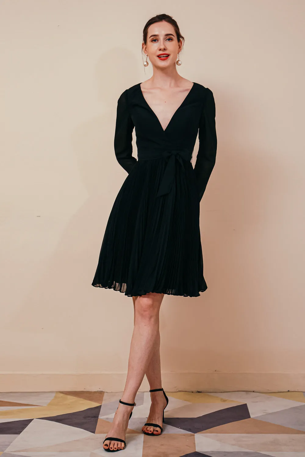Deep V-neck Long sleeves Bowtie Little Black Dress