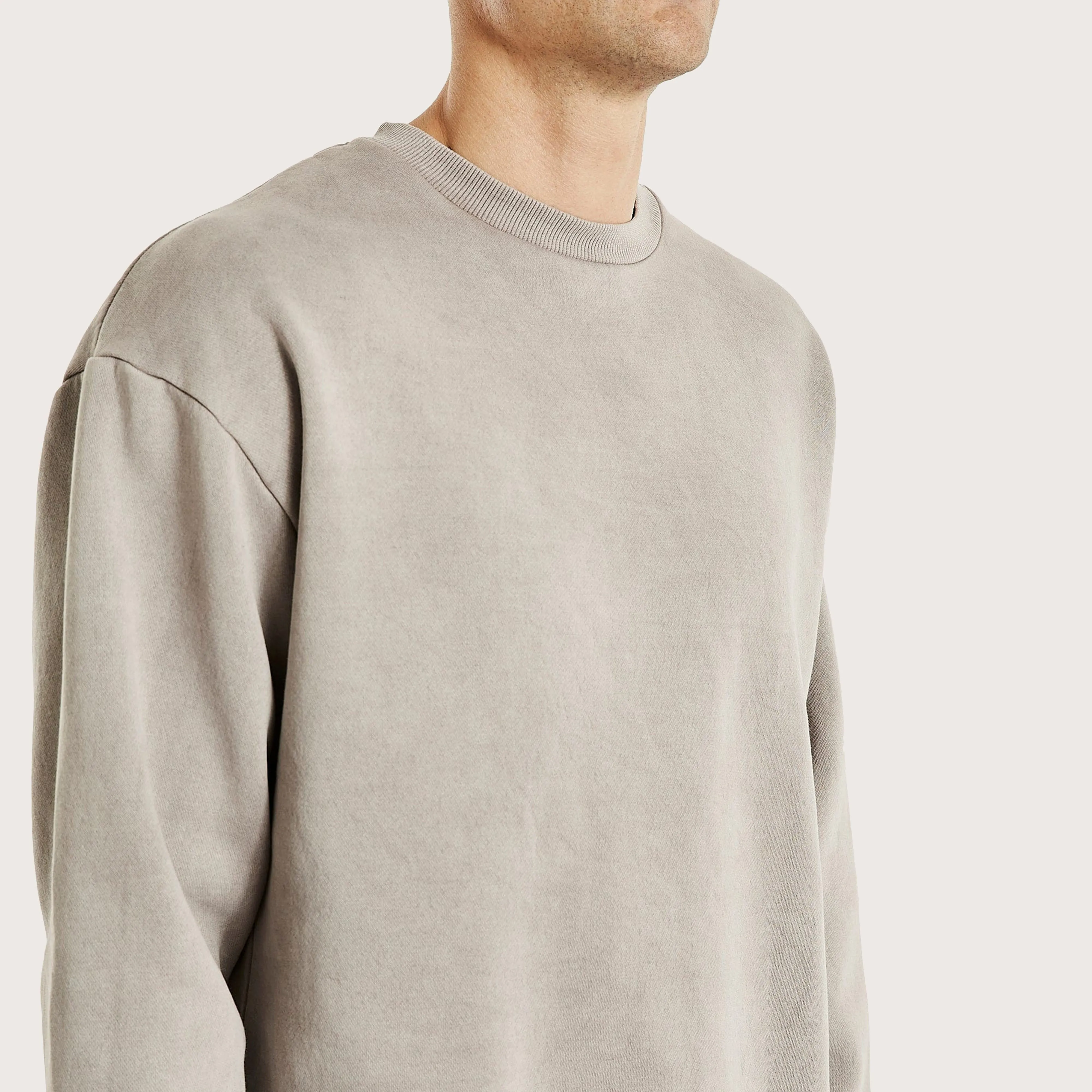 Essentials Crew Neck Jumper Pigment Gull