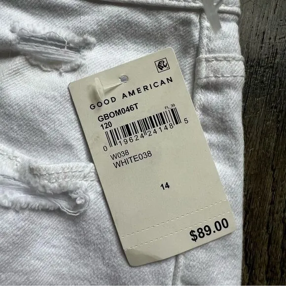 Good American Bombshell Shorts White NWT Size 14 / 32 Distressed Short