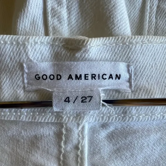 GOOD AMERICAN Good ‘90s White Denim Jean Cutoff Shorts Women's 4/27 MSRP $129