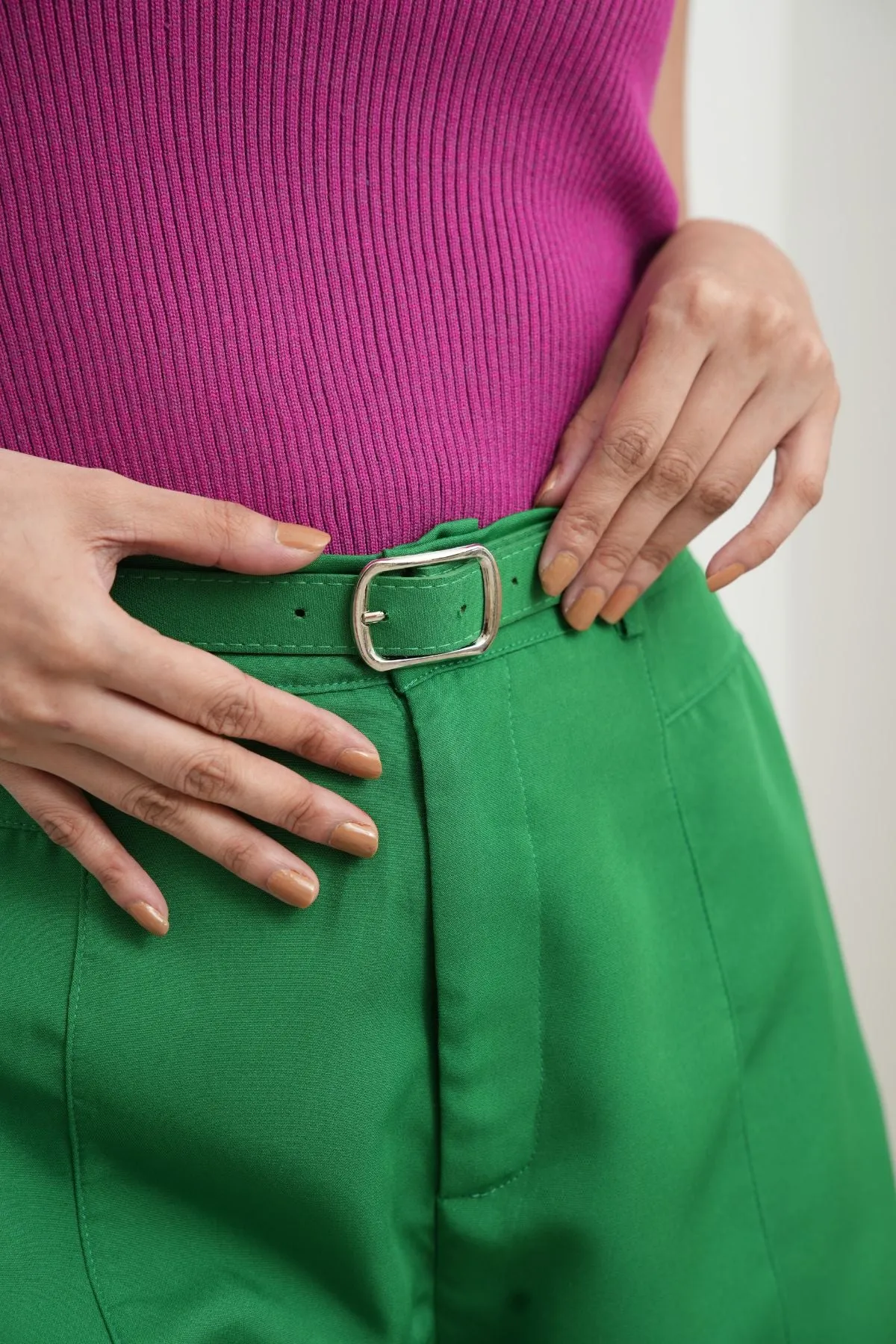 INEJ Belted Tailored Shorts (Green)