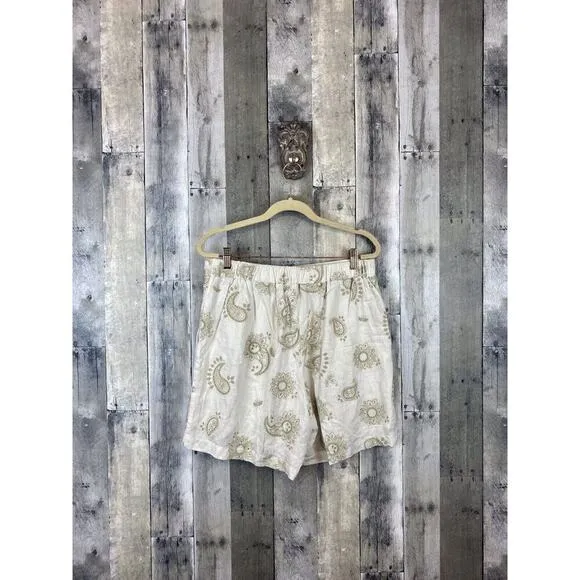 Johnny Was Maxine Walker Embroidery Paisley in Antique White Shorts Size Medium
