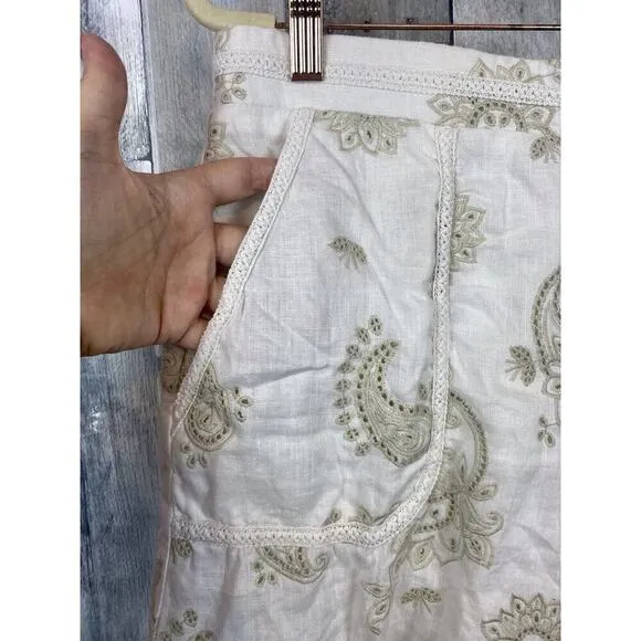 Johnny Was Maxine Walker Embroidery Paisley in Antique White Shorts Size Medium