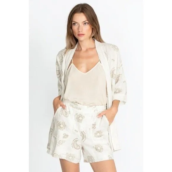 Johnny Was Maxine Walker Embroidery Paisley in Antique White Shorts Size Medium