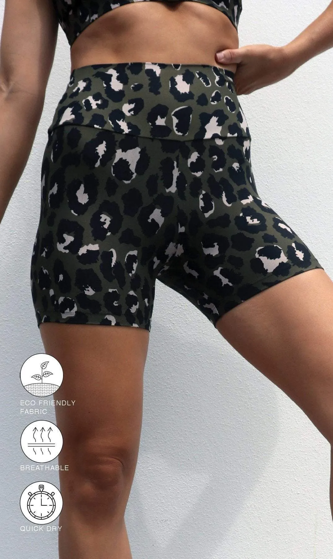 Jungle Leopard Eco Midi Shorts