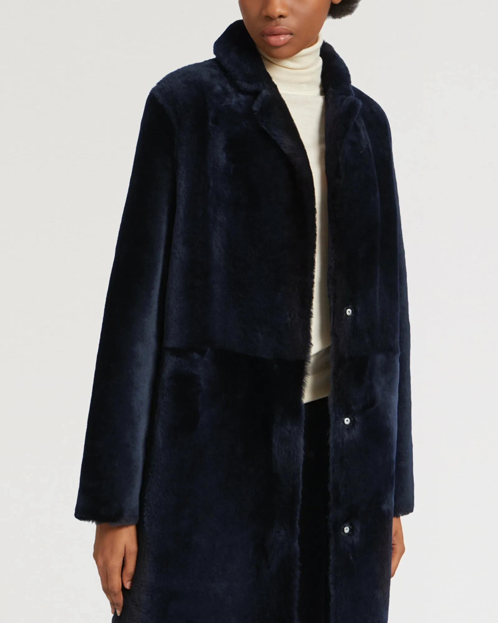 Lambskin coat with tailored collar