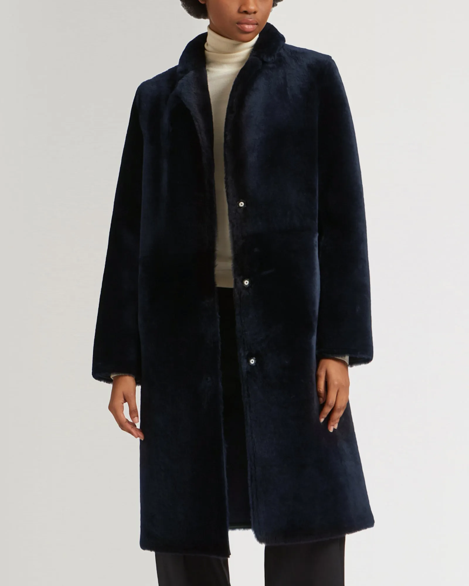 Lambskin coat with tailored collar