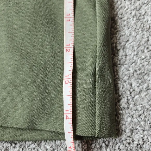 LOFT tie waist tailored mid rise shorts, 40&quot;, green
