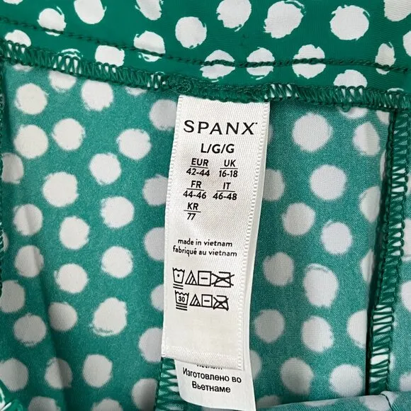 NEW Spanx Sunshine Shorts Kelly Green Polka Dot- golf
