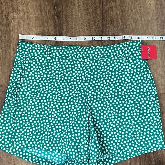 NEW Spanx Sunshine Shorts Kelly Green Polka Dot- golf