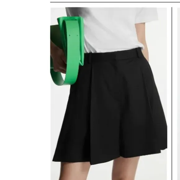 NWT COS Black A-Line Tailored Shorts - Size 14