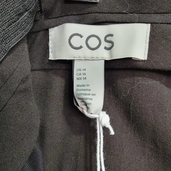 NWT COS Black A-Line Tailored Shorts - Size 14
