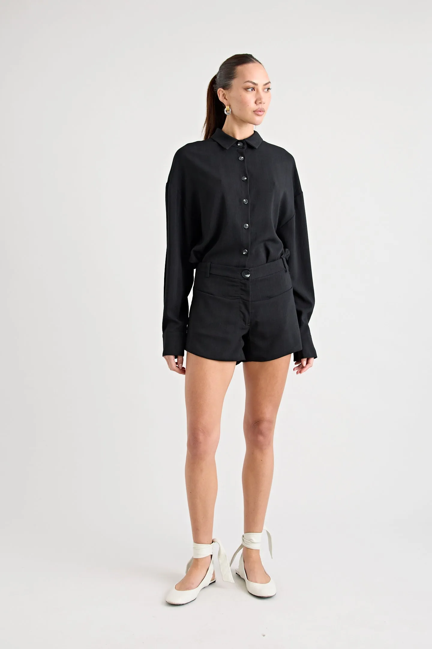 PINO TAILORED SHORT | BLACK