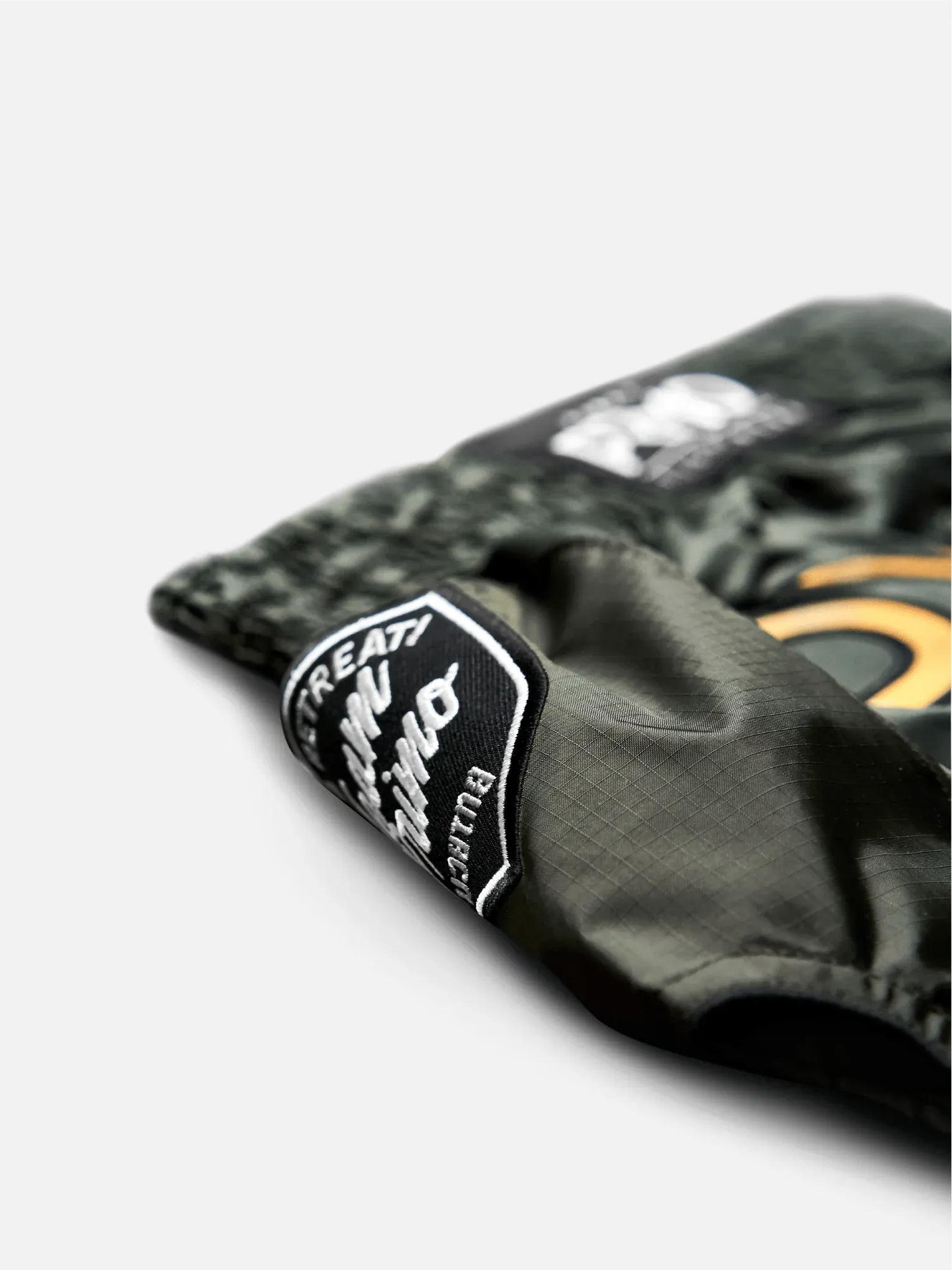 PRIMO MUAY THAI SHORTS - HOLOGRAM - VALOR GREEN