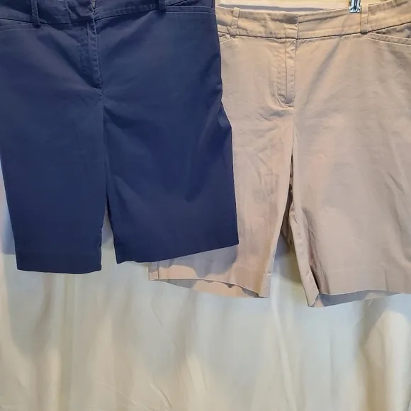 Talbots Perfect Shorts 7&quot; SZ 10 in Bundle of Two!