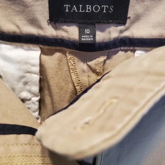 Talbots Perfect Shorts 7&quot; SZ 10 in Bundle of Two!