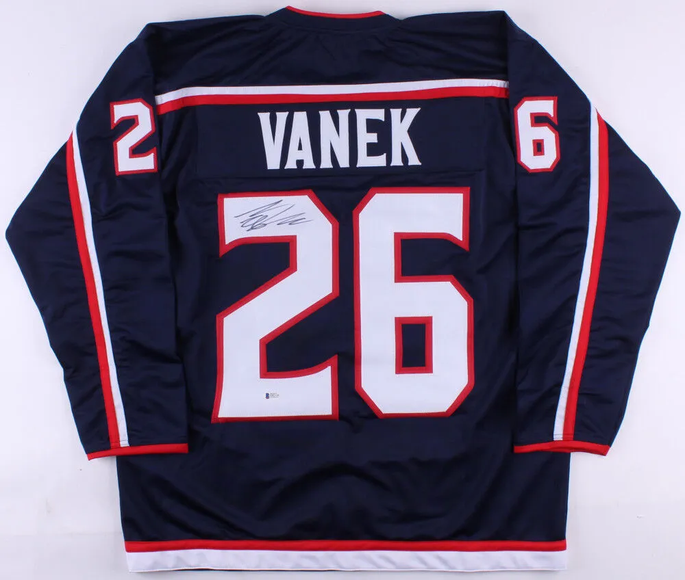 Thomas Vanek Signed Blue Jackets Jersey (Beckett) 5th Overall pick 2003 Draft