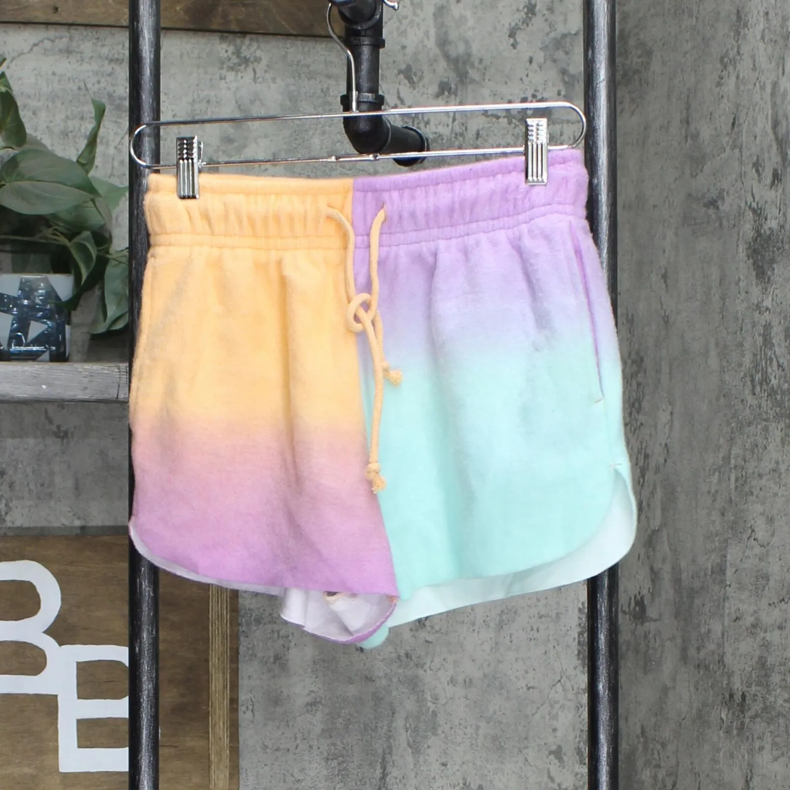 Wild Fable Womens High-Rise Dolphin Shorts Purple Ombre S