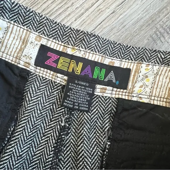 Zenana Y2K herringbone shorts